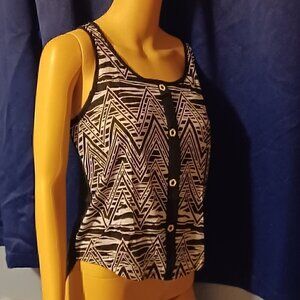 NWT - BOA Cute Pull Over Top (USA)